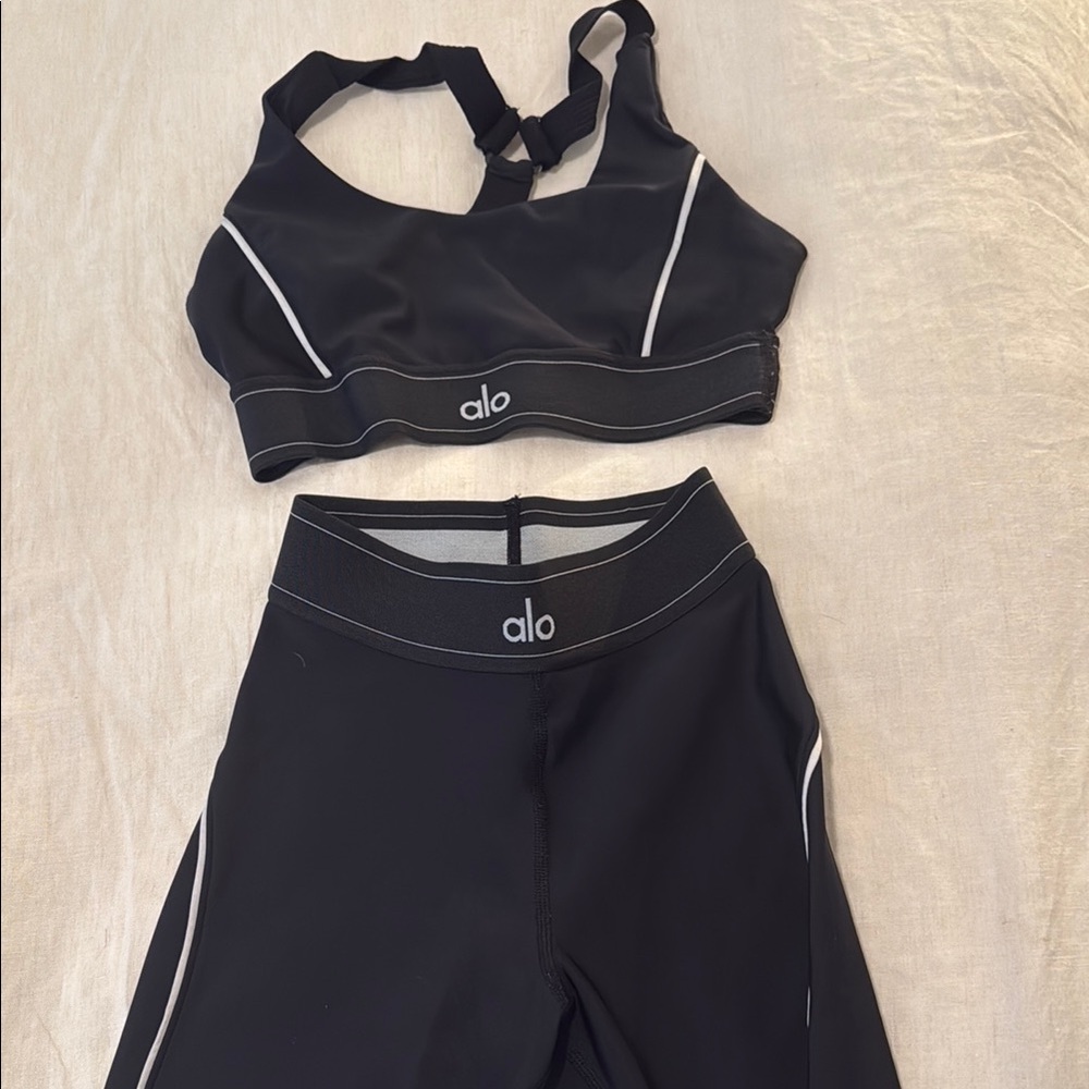 Alo Black Sports Bra and Leggings Set